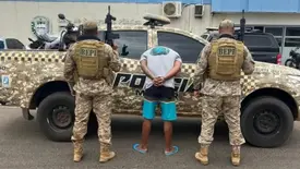 Suspeito de tráfico de drogas é preso com cocaína e tem carro apreendido em Picos (Foto: Divulgação/PMPI)