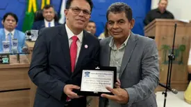 Zé Santana é homenageado com título de cidadão de Miguel Alves (Foto: Reprodução)