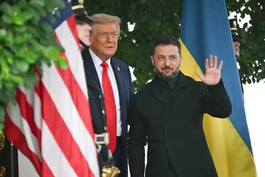 Zelensky e Trump discutem plano de paz em reunião nos EUA
