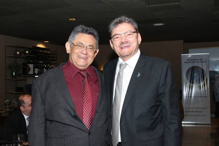 Academia de Medicina do Piauí realiza cerimônia de posse em noite prestigiada