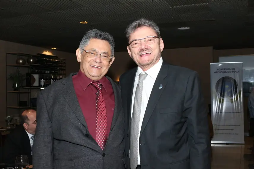 Academia de Medicina do Piauí realiza cerimônia de posse em noite prestigiada