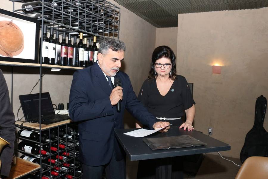 Academia de Medicina do Piauí realiza cerimônia de posse em noite prestigiada