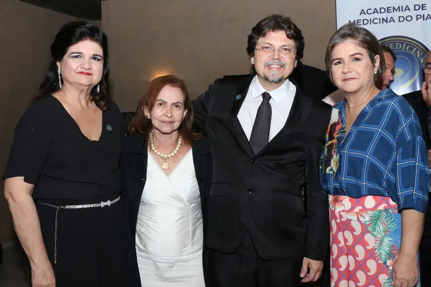 Academia de Medicina do Piauí realiza cerimônia de posse em noite prestigiada Academia de Medicina do Piauí realiza cerimônia de posse em noite prestigiada