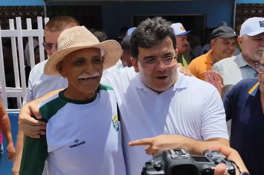 Aos 74 anos, João José conquista o sonho universitário e inspira gerações no Piauí Aos 74 anos, João José conquista o sonho universitário e inspira gerações no Piauí