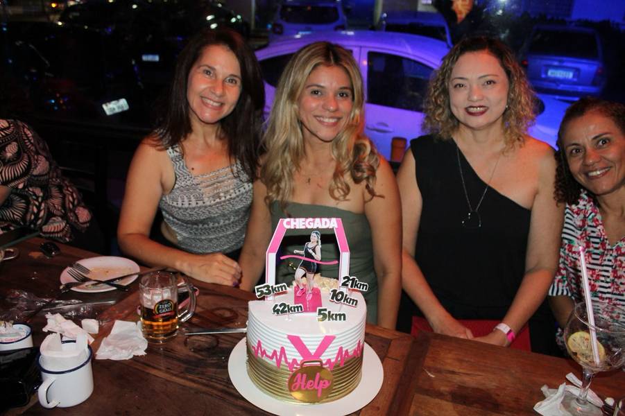 Banda Top Gun agita a noite na Zero Grau Choperia com muito rock e animação