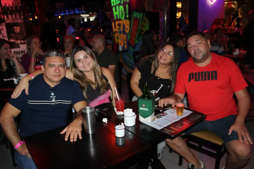 Banda Top Gun agita a noite na Zero Grau Choperia com muito rock e animação