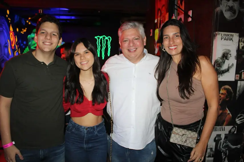 Banda Top Gun agita a noite na Zero Grau Choperia com muito rock e animação Banda Top Gun agita a noite na Zero Grau Choperia com muito rock e animação