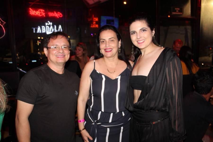 Banda Top Gun agita a noite na Zero Grau Choperia com muito rock e animação