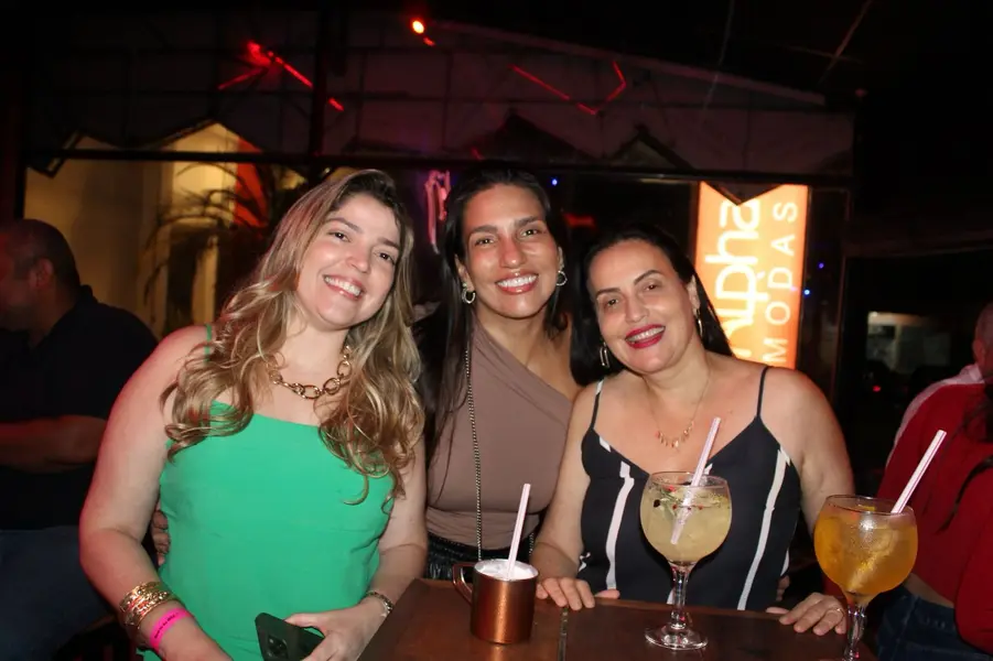 Banda Top Gun agita a noite na Zero Grau Choperia com muito rock e animação