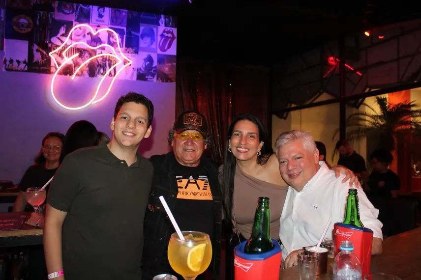 Banda Top Gun agita a noite na Zero Grau Choperia com muito rock e animação