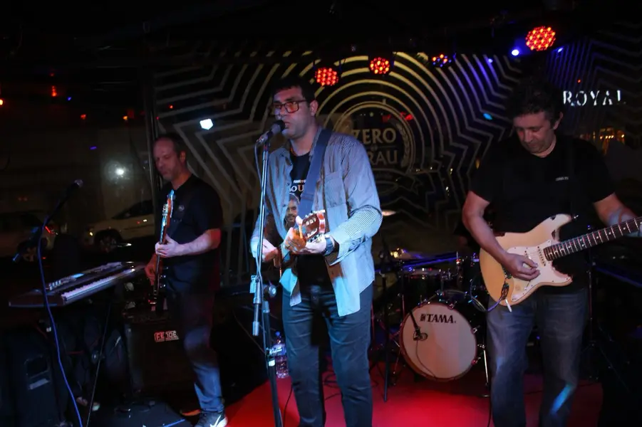 Banda Top Gun agita a noite na Zero Grau Choperia com muito rock e animação