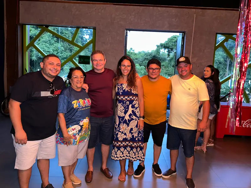 Bloco do Pebinha realiza prévia em Timon com muito brilho e animação