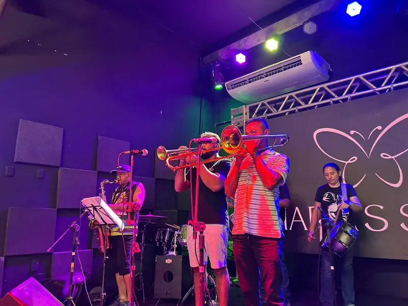 Bloco do Pebinha realiza prévia em Timon com muito brilho e animação