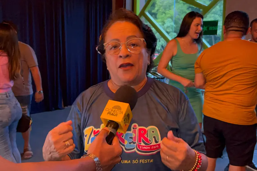 Bloco do Pebinha realiza prévia em Timon com muito brilho e animação