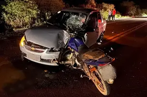 Colisão entre carro e motocicleta deixa idoso morto na BR-407, em Acauã (Foto: Reprodução)