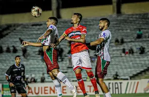 Com direito a gol de bicicleta, Fluminense e River empatam no Albertão (Foto: Reprodução)