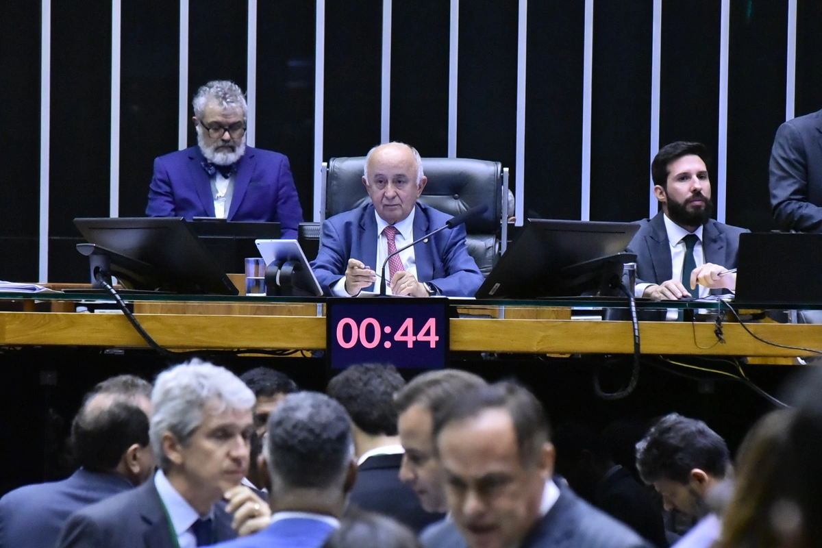 Em Brasília, PSD indica Júlio César para comissão que analisará PEC dos municípios