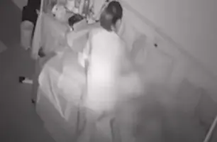 Enfermeira pede demissão após quebrar braço de criança acamada (Foto: Reprodução)