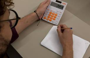 Entenda como funcionam os juros e sua influência na economia brasileira (Foto: Larissa Paz / Conecta Piauí) Entenda como funcionam os juros e sua influência na economia brasileira (Foto: Larissa Paz / Conecta Piauí)