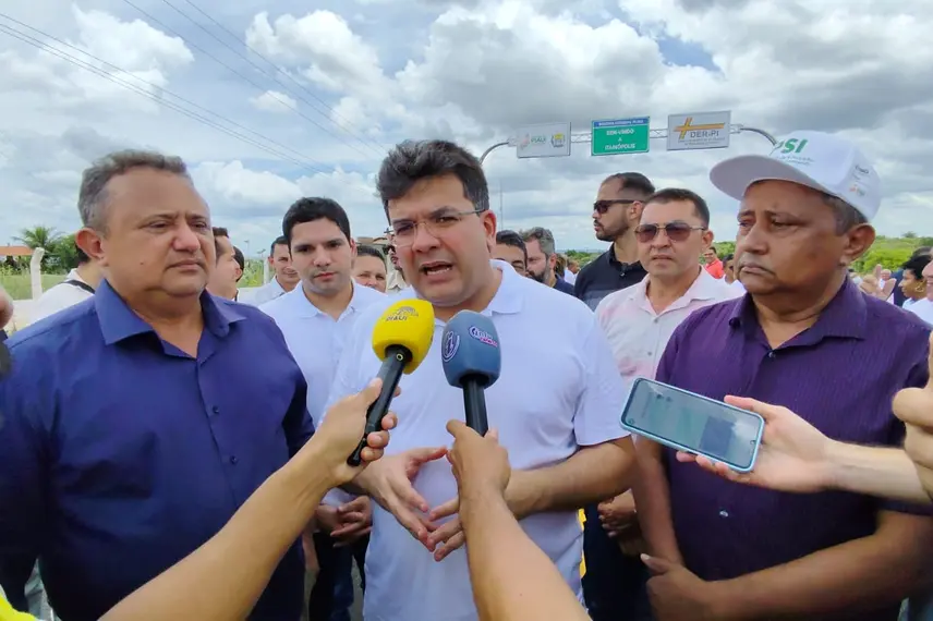 Governador Rafael Fonteles cumpre agenda em Itainópolis e inaugura obras em infraestrutura e saúde