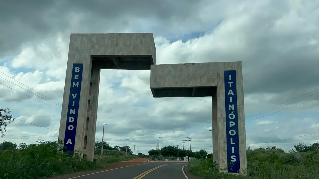 Governador Rafael Fonteles cumpre agenda em Itainópolis e inaugura obras em infraestrutura e saúde