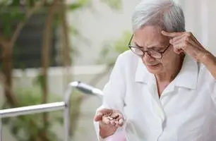 Homem com Alzheimer (Foto: Canva)