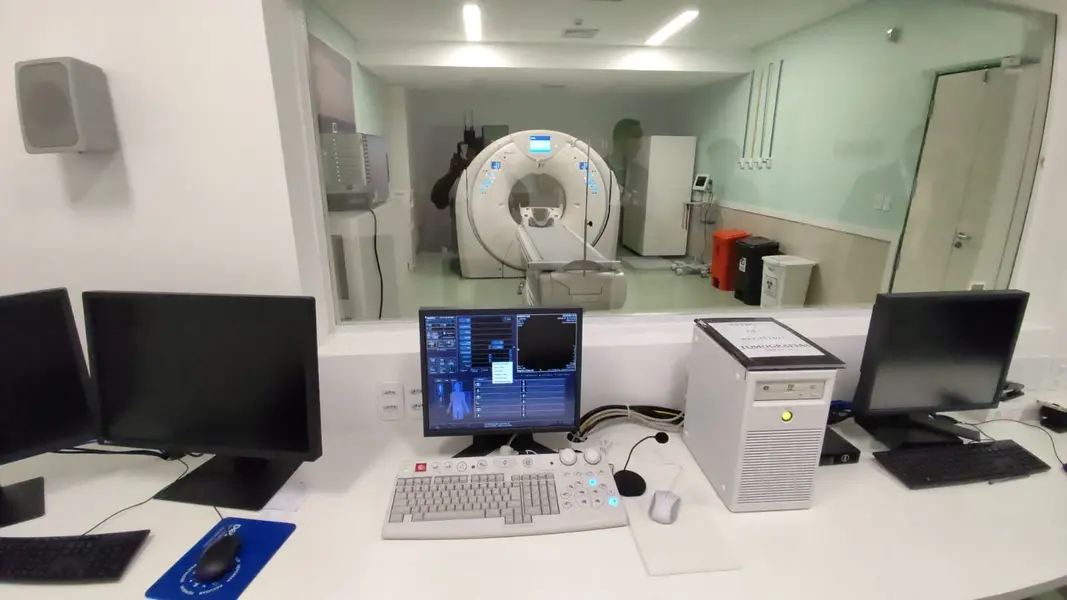 HU-UFPI/Ebserh inaugura novo tomógrafo com investimento de R$ 2,8 milhões