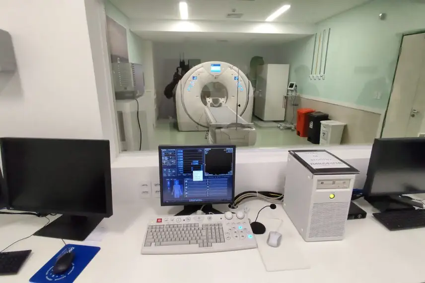 HU-UFPI/Ebserh inaugura novo tomógrafo com investimento de R$ 2,8 milhões HU-UFPI/Ebserh inaugura novo tomógrafo com investimento de R$ 2,8 milhões