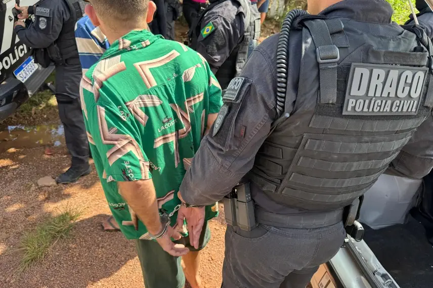 Membros de organizações criminosas são presos durante operação do DRACO em Altos Membros de organizações criminosas são presos durante operação do DRACO em Altos