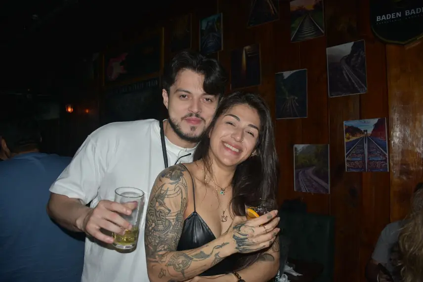 Noite de rock no Locomotiva Irish Pub agita jovens na zona Leste de Teresina Noite de rock no Locomotiva Irish Pub agita jovens na zona Leste de Teresina