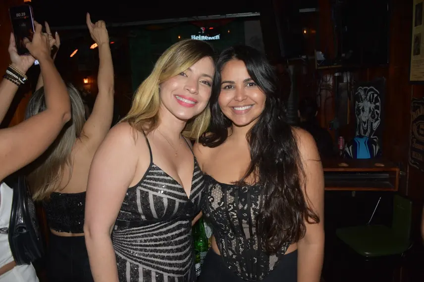 Noite de rock no Locomotiva Irish Pub agita jovens na zona Leste de Teresina