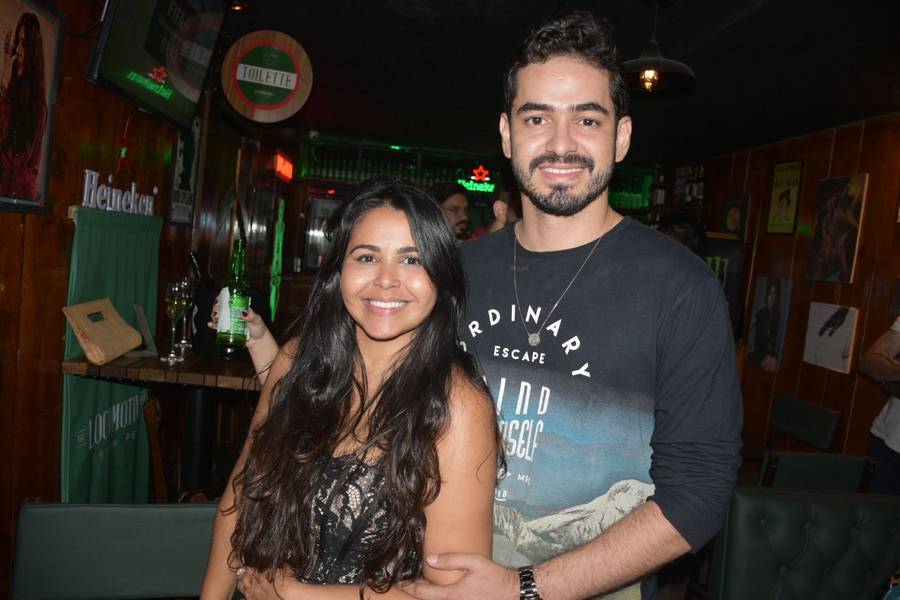Noite de rock no Locomotiva Irish Pub agita jovens na zona Leste de Teresina