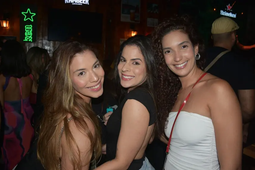 Noite de rock no Locomotiva Irish Pub agita jovens na zona Leste de Teresina