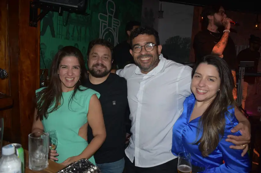 Noite de rock no Locomotiva Irish Pub agita jovens na zona Leste de Teresina Noite de rock no Locomotiva Irish Pub agita jovens na zona Leste de Teresina