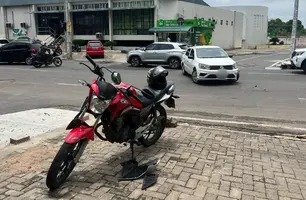 Novo acidente envolvendo carro e moto é registrado na avenida Homero, em Teresina (Foto: Conecta Piauí)