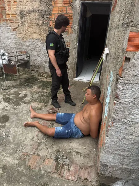 Operação do DENARC em Teresina prende quatro e apreende drogas e armas de fogo