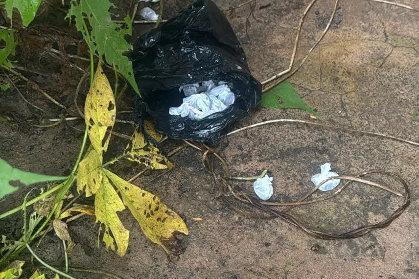 Operação do DENARC em Teresina prende quatro e apreende drogas e armas de fogo Operação do DENARC em Teresina prende quatro e apreende drogas e armas de fogo