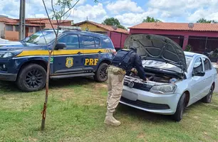 Polícia Rodoviária Federal apreende carro clonado no município de Altos (Foto: Reprodução)