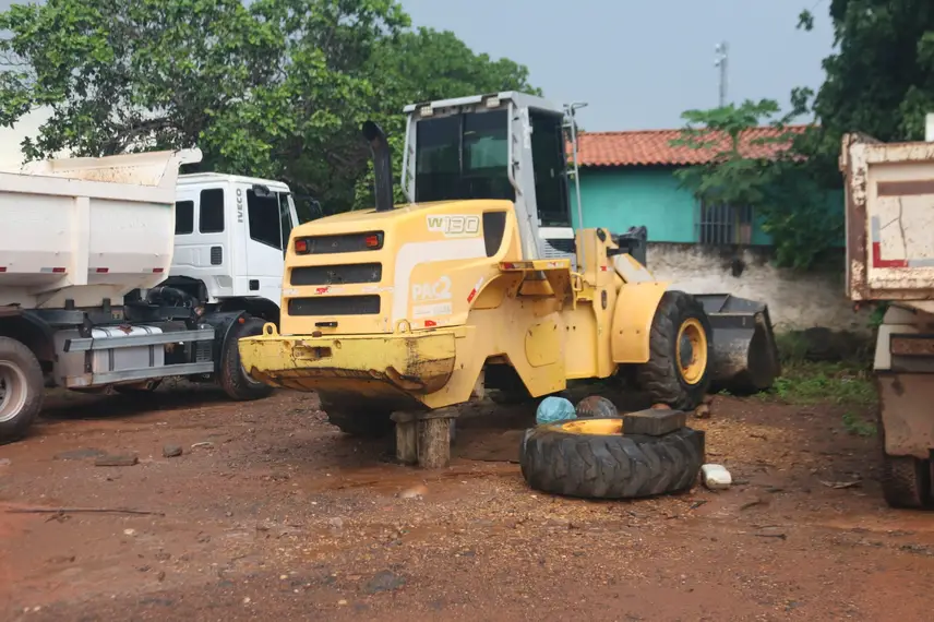Precariedade e abandono nas instalações e equipamentos deixados pela antiga gestão de Eliseu Martins Precariedade e abandono nas instalações e equipamentos deixados pela antiga gestão de Eliseu Martins