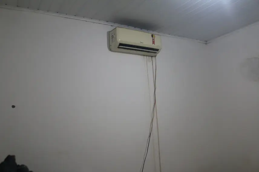 Precariedade e abandono nas instalações e equipamentos deixados pela antiga gestão de Eliseu Martins Precariedade e abandono nas instalações e equipamentos deixados pela antiga gestão de Eliseu Martins