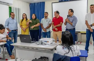 Prefeito de José de Freitas participa da abertura do Encontro Pedagógico 2025 (Foto: Reprodução)