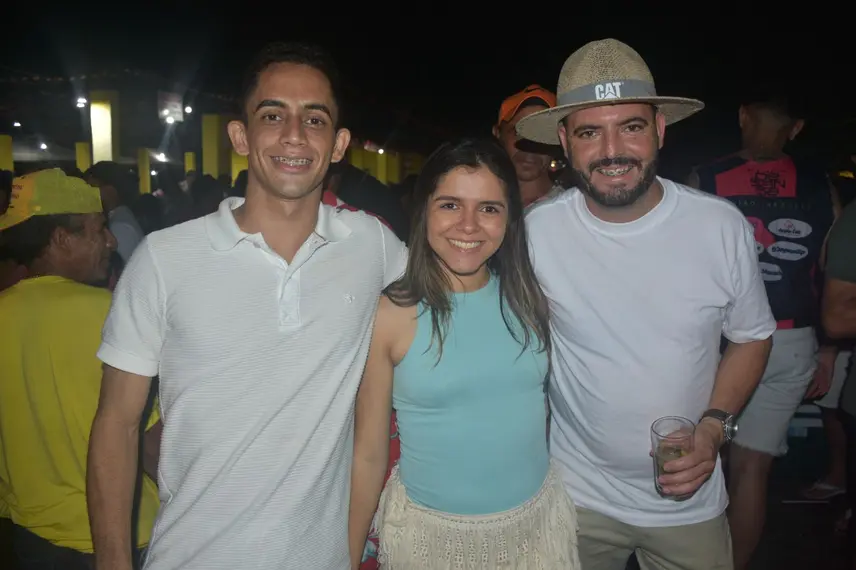 Prefeito de Monsenhor Gil, Dr. Evandro Abreu, realizou o tradicional Corso neste sábado (22)