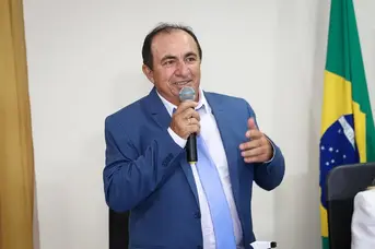 Prefeito de Pio IX, Silas Noronha