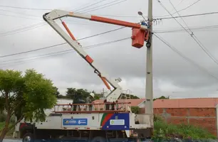 Prefeitura substitui todas as lâmpadas comuns por luminárias de LED em conjunto habitacional (Foto: Reprodução)