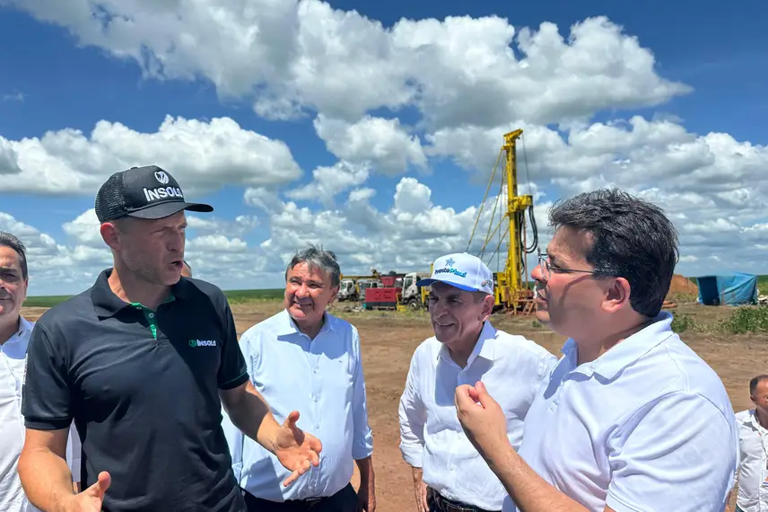 'Rodovia da Soja': governador entrega trecho da PI-392 em Baixa Grande do Ribeiro 'Rodovia da Soja': governador entrega trecho da PI-392 em Baixa Grande do Ribeiro