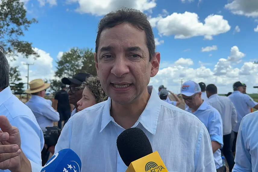'Rodovia da Soja': governador entrega trecho da PI-392 em Baixa Grande do Ribeiro 'Rodovia da Soja': governador entrega trecho da PI-392 em Baixa Grande do Ribeiro