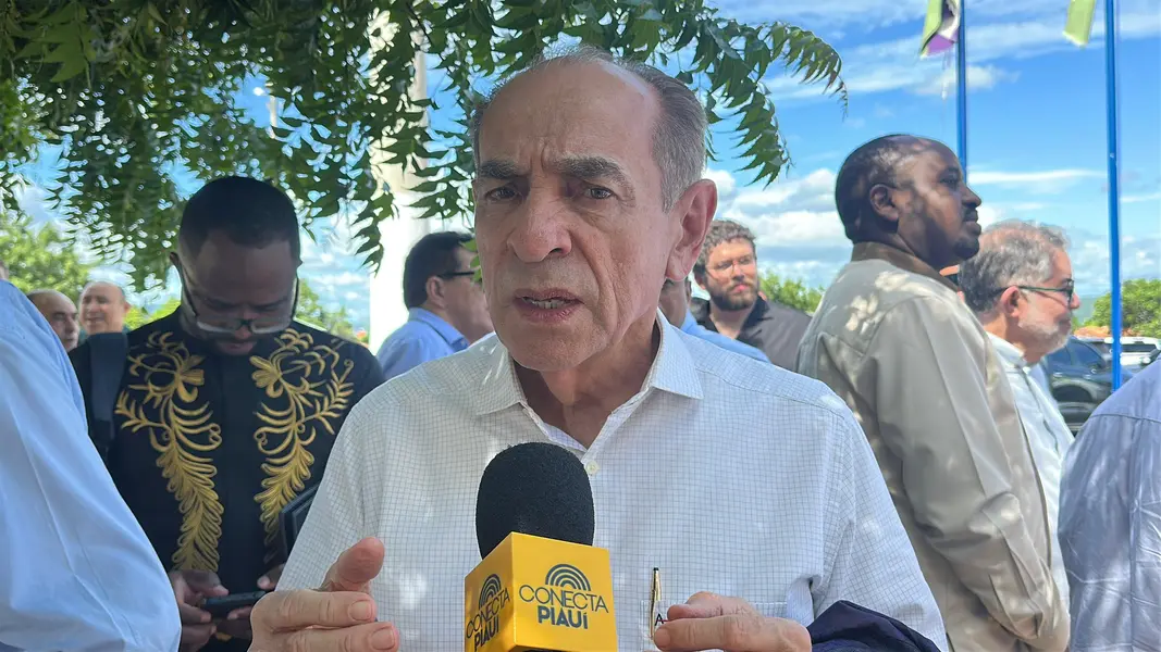 Wellington Dias lança programa social e visita áreas afetadas pela chuva em Picos