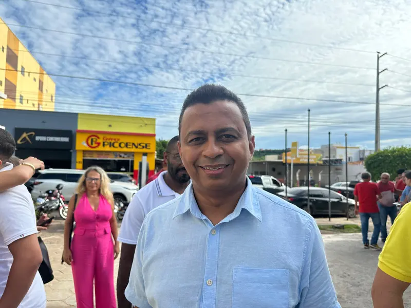 Wellington Dias lança programa social e visita áreas afetadas pela chuva em Picos