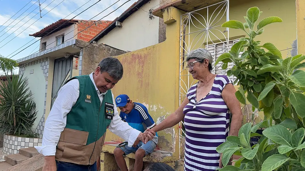 Wellington Dias lança programa social e visita áreas afetadas pela chuva em Picos