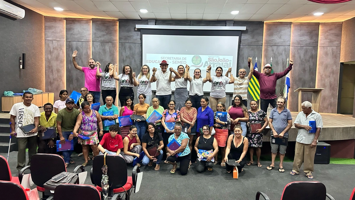 Abdoral Melo participa da abertura do ano letivo do EJA em São João do Arraial